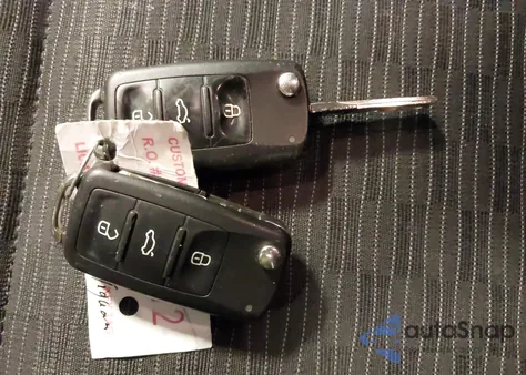 2014 Volkswagen Tiguan S из США, поврежденный, VIN WVGAV3AX9EW614094